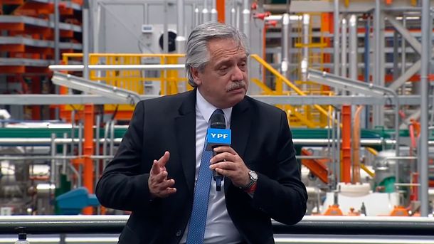 Alberto Fernández cuestionó el daño que le hizo a YPF el Gobierno de Mauricio Macri
