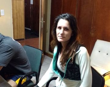 Erica Romero en la comisaría. Foto gentileza La Capital.