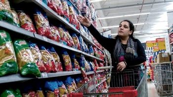 Cayeron las ventas en supermercados, mayoristas y shoppings durante febrero