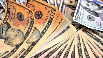 El dólar volvió a bajar y no logra retornar a la franja de los 38 pesos. El dólar volvió a bajar y no logra retornar a la franja de los 38 pesos.