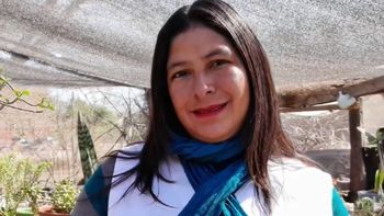 Gloria Cisneros tiene 39 años y da clases en la Escuela de Educación Primaria Nº 793 Don Carlos Arnaldo Jaime. Gloria Cisneros tiene 39 años y da clases en la Escuela de Educación Primaria Nº 793 Don Carlos Arnaldo Jaime.