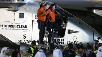 el avion solar impulse ii completa la vuelta al mundo el avion solar impulse ii completa la vuelta al mundo