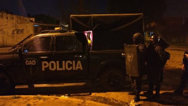 Horror en Quilmes: un bebe de 4 meses murió tras ser abusado y quemado por sus padres