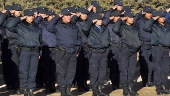 mas de 2.500 policias presentan amparo contra ganancias mas de 2.500 policias presentan amparo contra ganancias