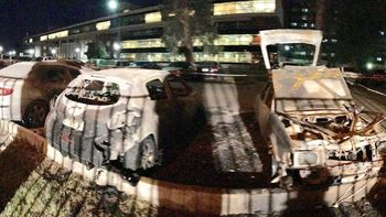 Cuatro fueron los autos incendiados Cuatro fueron los autos incendiados