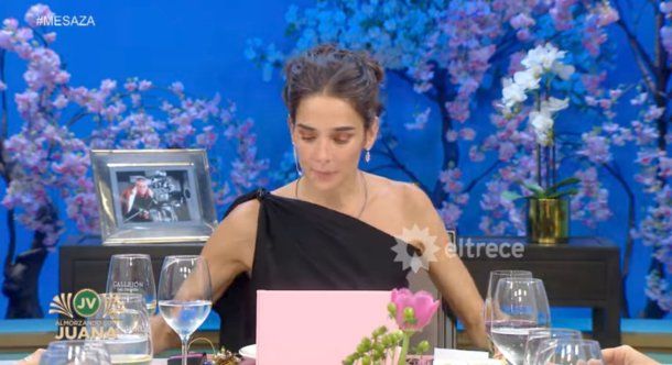 Juana Viale, conductora. Juana Viale, conductora.