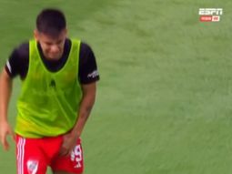 Alarma en River: ¿qué le pasó al Diablito en la entrada en calor?