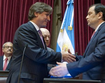 El senado eligió a Zamora como presidente provisional