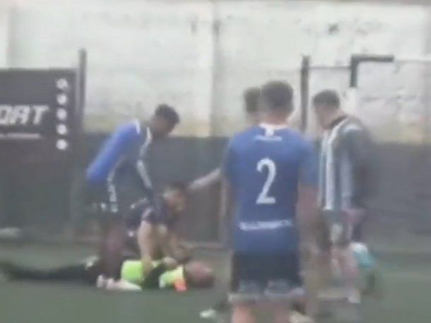 Se suicidó el joven que agredió a un árbitro en un torneo de fútbol amateur en Sarandí