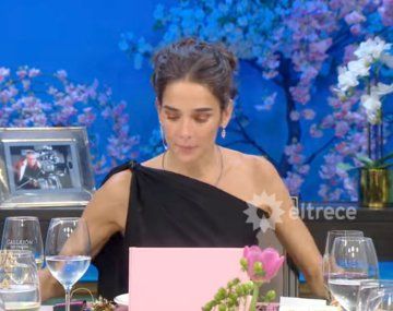 Juana Viale, conductora.