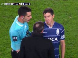 Fuerte cruce entre Chacho Coudet y Nacho Fernández. Fuerte cruce entre Chacho Coudet y Nacho Fernández.
