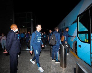 Lionel Scaloni espera por sus futbolistas en Abu Dabi