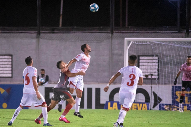 Sorpresa en la Copa Argentina: Huracán Las Heras eliminó a Arsenal