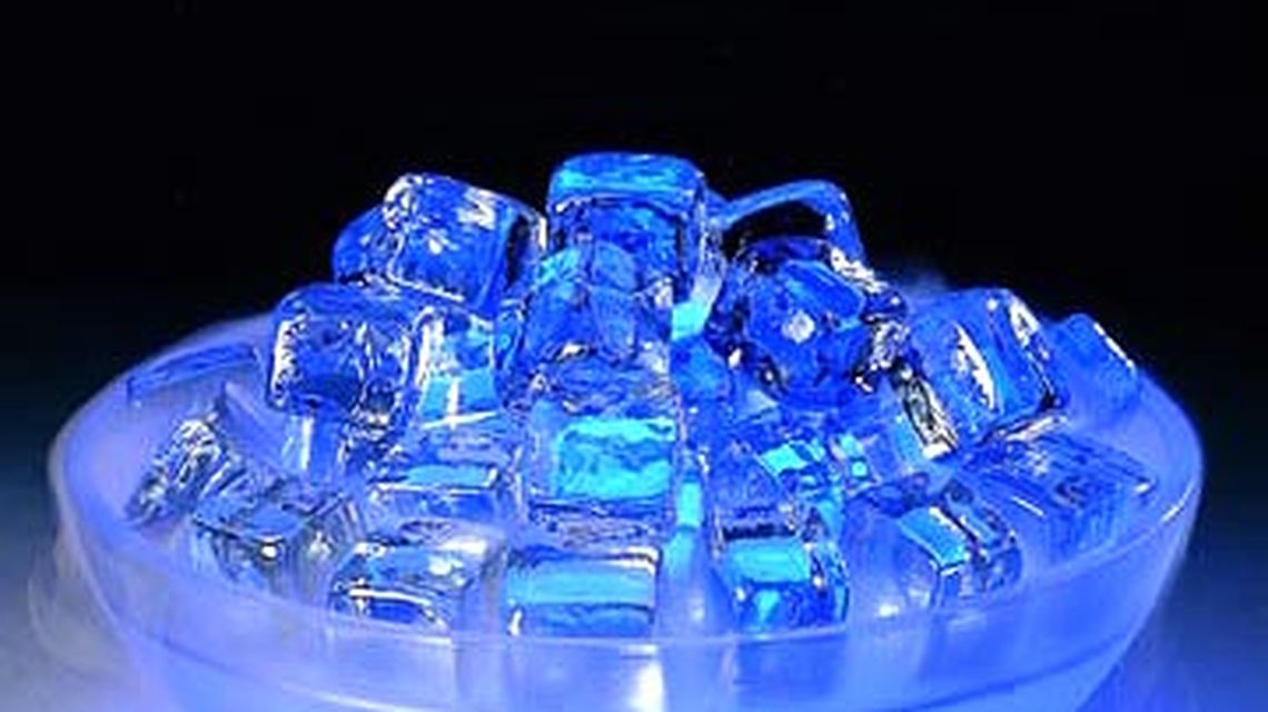 Mejor al natural el hielo tiene las mismas bacterias que un inodoro