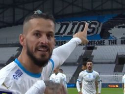 Benedetto convirtió en el triunfo del Olympique de Marsella y se lo dedicó a Diego Maradona