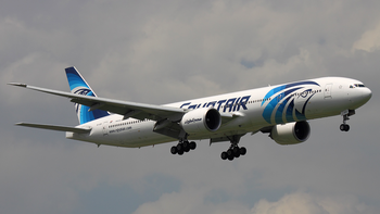 avion de egyptair con 66 personas a bordo desaparecio del radar en pleno vuelo avion de egyptair con 66 personas a bordo desaparecio del radar en pleno vuelo