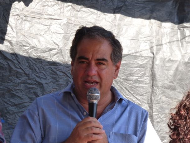 Martínez se reunirá con Rossi para comenzar la transición en Defensa