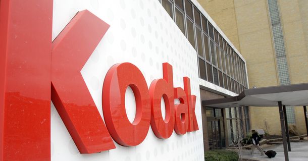 Por deudas, Kodak deja el negocio de la fotografía