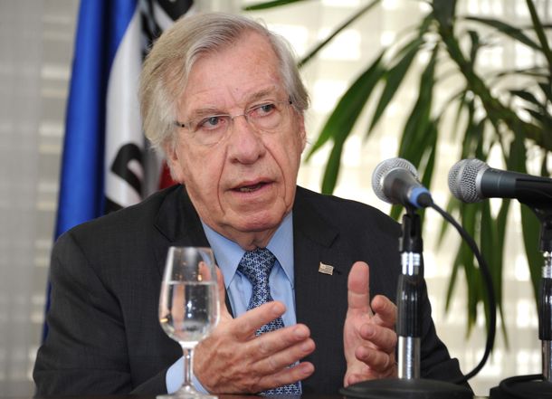 El exvicepresidente Astori ingresó voluntariamente al CTI del Casmu el día lunes.