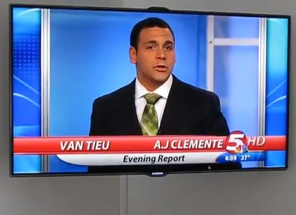 Echan a un presentador de TV en su primer día tras decir puta mierda al aire