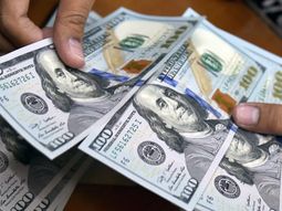 dolar blue y dolar oficial hoy: a cuanto cotizan este domingo 4 de enero dolar blue y dolar oficial hoy: a cuanto cotizan este domingo 4 de enero