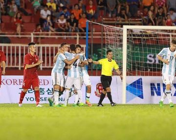 La Selección Sub 20 goleó a Vietnam en su primer amistoso al Mundial