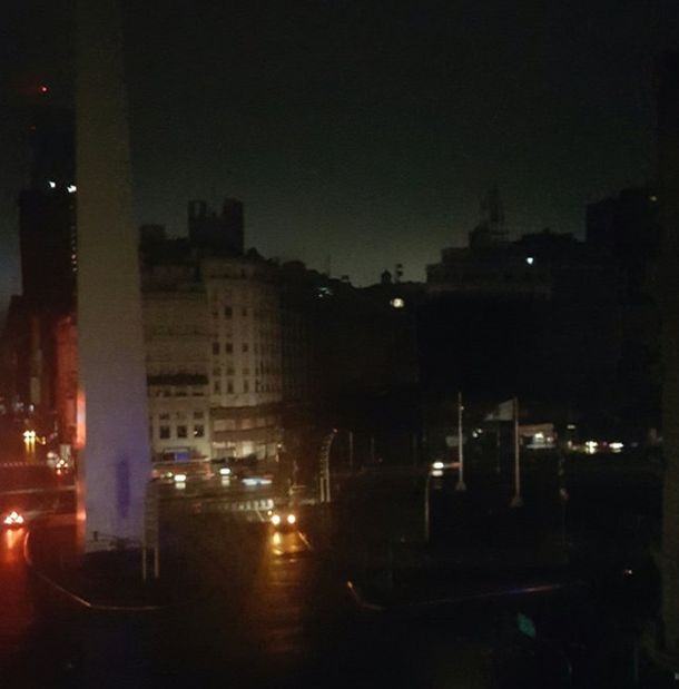 Apagón en la Argentina: la secretaría de Energía prevé que el sistema se recuperará en algunas horas