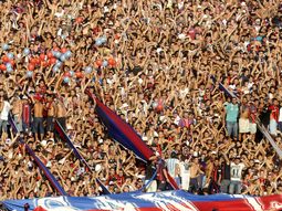 accidente en la tribuna: un hincha murio y otros dos resultaron heridos accidente en la tribuna: un hincha murio y otros dos resultaron heridos