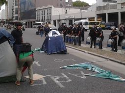 tension por una protesta frente al ministerio de agricultura tension por una protesta frente al ministerio de agricultura