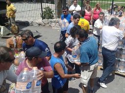 golpe a la solidaridad: denuncian estafas telefonicas con donaciones para inundados golpe a la solidaridad: denuncian estafas telefonicas con donaciones para inundados