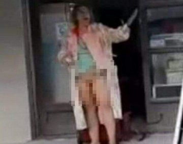 Lanús: mujer desnuda amenaza a vecinos con un cuchillo
