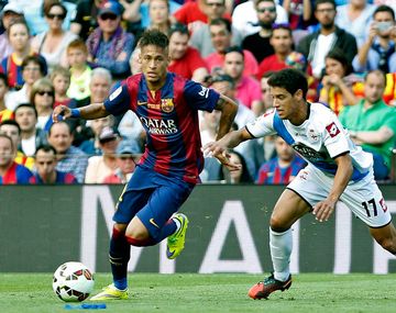 Barça celebró el título y Deportivo La Coruña se salvó