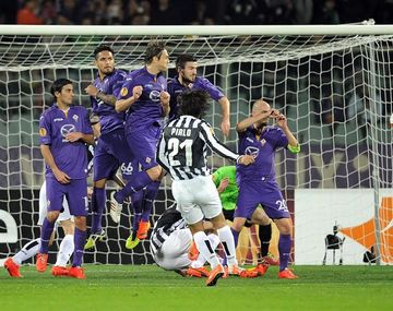 La Juventus de Tevez y el Benfica de Garay pasaron de ronda; Nápoli eliminado