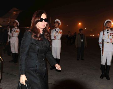CFK llegó a Hanoi y cierra su gira por Medio Oriente y Asia