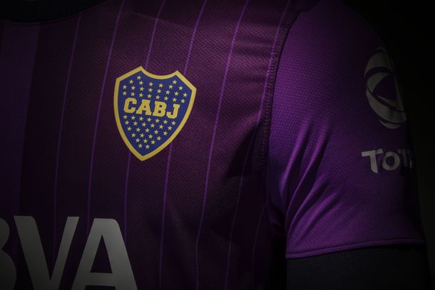 Presentan un mural inspirado en la nueva camiseta de Boca