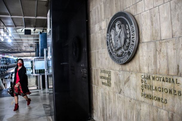 La Caja Notarial y el Poder Ejecutivo avanzan en un acuerdo para implementar el sistema previsional único en Uruguay.