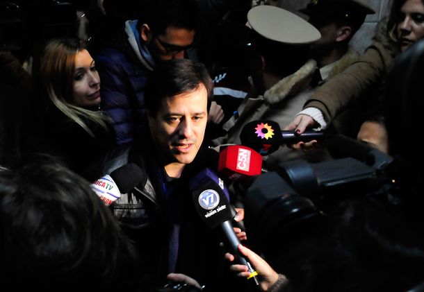 Votó Recalde: Esperamos que la voluntad popular se vea reflejada en el resultado