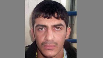 francia difunde una foto del tercer terrorista de los atentados en paris francia difunde una foto del tercer terrorista de los atentados en paris