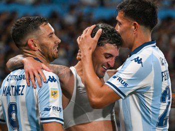 Locura en Avellaneda: Racing eliminó a River sobre la hora y se metió en cuartos de final