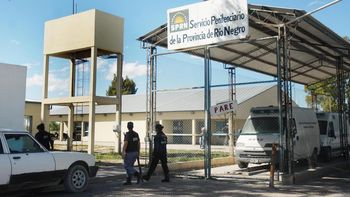 cuatro presos se escaparon de la carcel de viedma en rio negro cuatro presos se escaparon de la carcel de viedma en rio negro