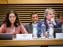 Azucena Arbeleche pidió acciones concretas para combatir el cambio climático y destacó los avances de Uruguay. Azucena Arbeleche pidió acciones concretas para combatir el cambio climático y destacó los avances de Uruguay.