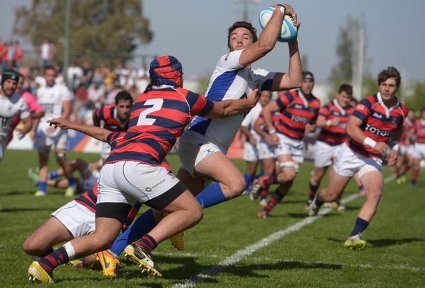 Absurdo: les gritaron asesinos a rugbiers mendocinos cuando entrenaban en Parque San Martín