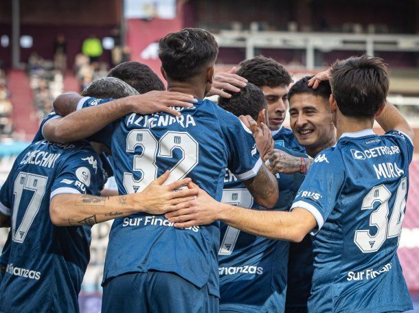 Baja sensible en Racing: un futbolista se rompió los ligamentos y no jugará ante Flamengo por Libertadores