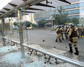 Protestas: una barrendera es la segunda víctima fatal