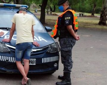 Detuvieron a un polic&iacute;a y su pareja por tener sexo en el auto en plena cuarentena. Foto: MDzol