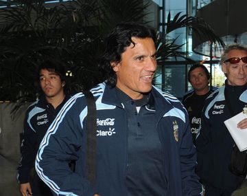 Enrique: Messi no va a ser más que Maradona aunque gane tres Mundiales