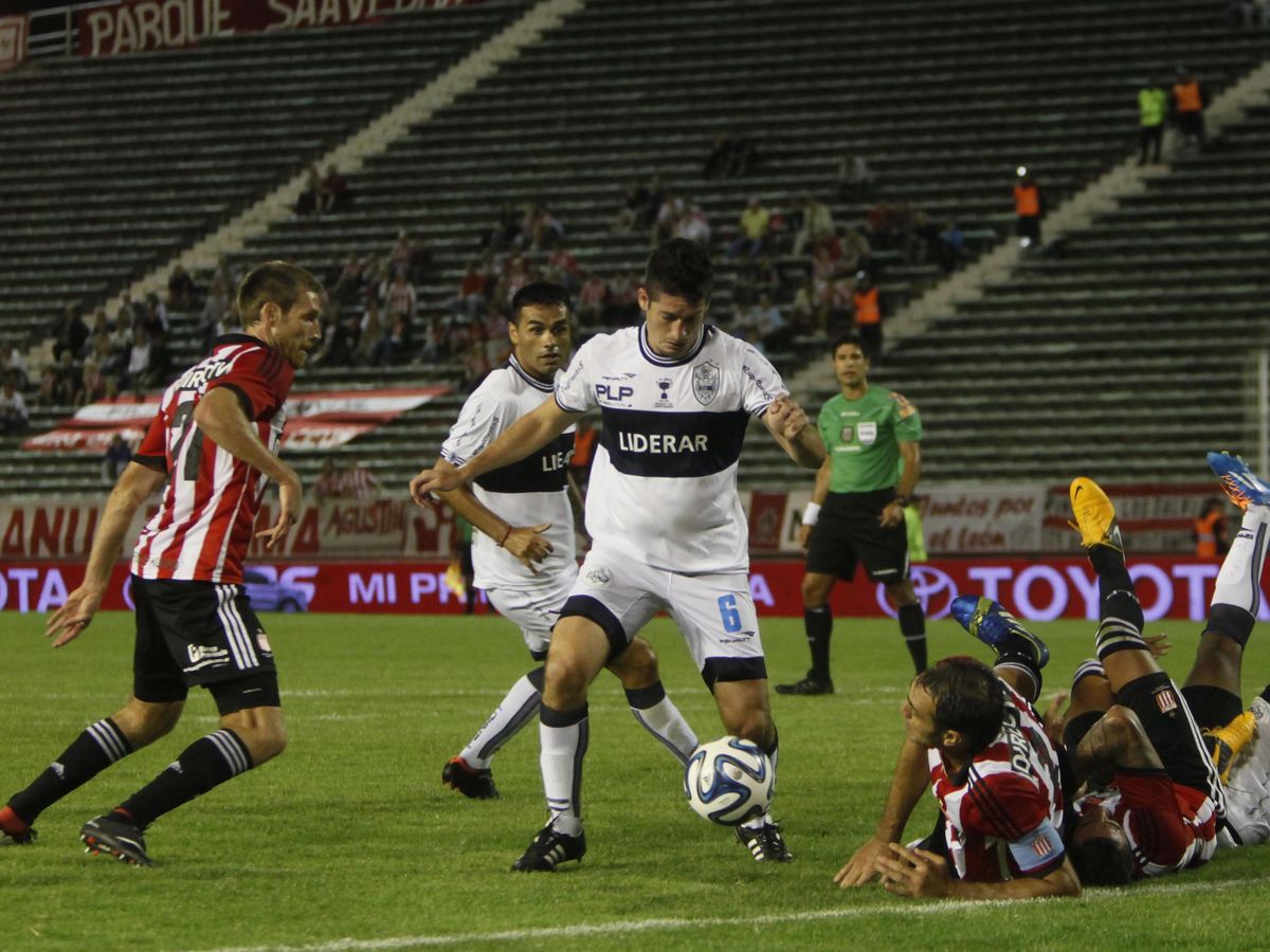 Gimnasia Vencio A Estudiantes En El Ultimo Clasico Del Verano