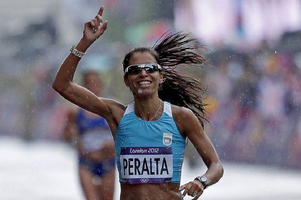 El Enard le quitó la beca y la atleta María Peralta descargó su bronca por Facebook
