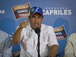 Capriles suspendió la marcha, pero continúa la tensión