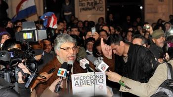 lugo reaparecio frente a sus seguidores